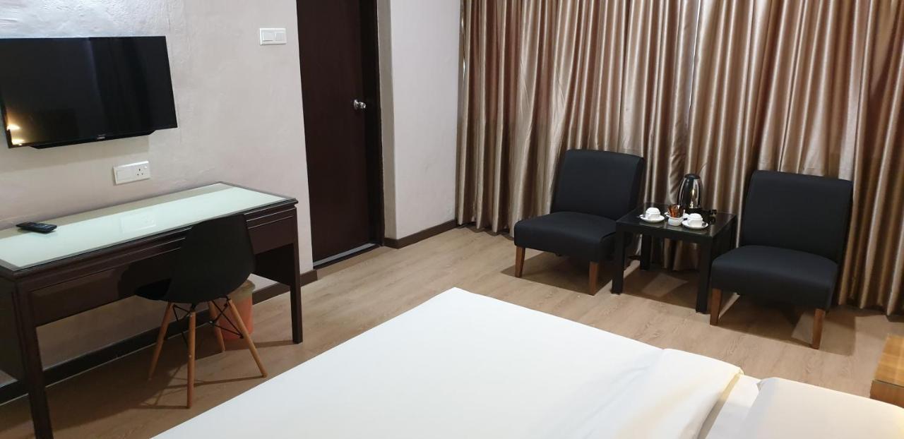Hotel Samila Алор Сетар Екстериор снимка