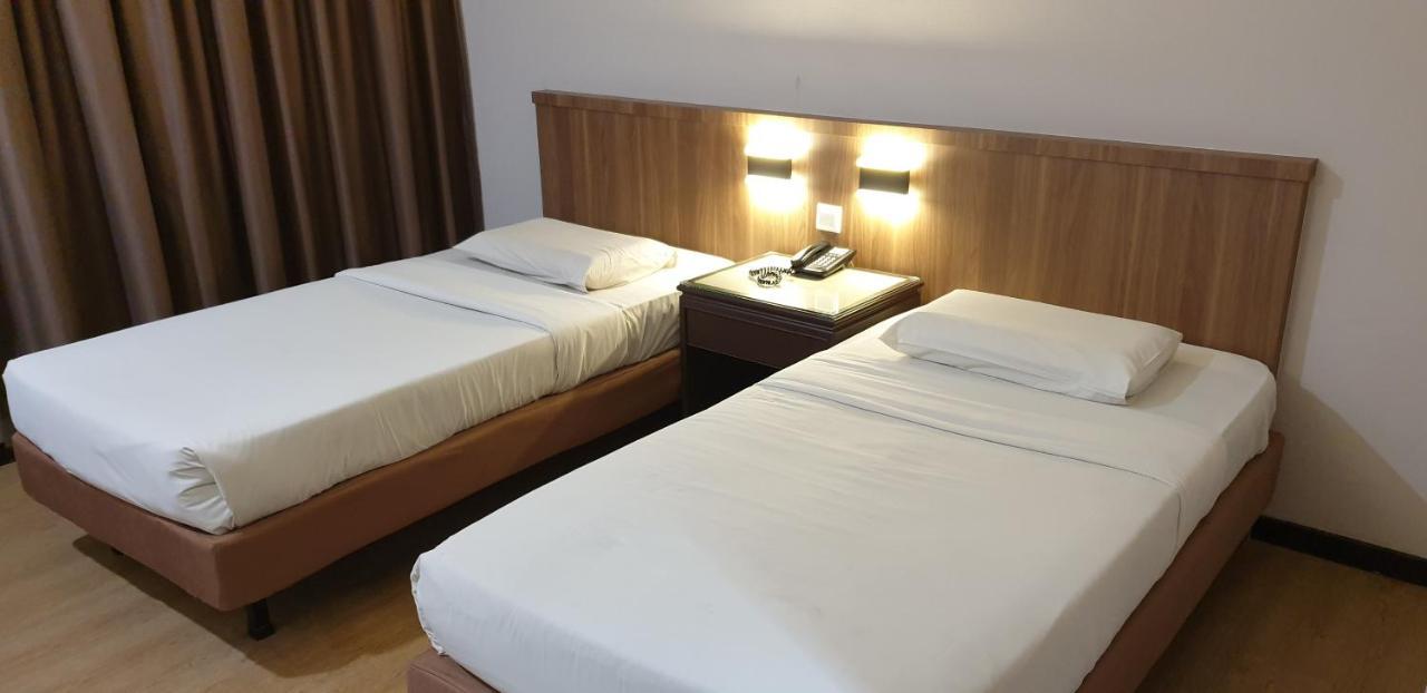 Hotel Samila Алор Сетар Екстериор снимка