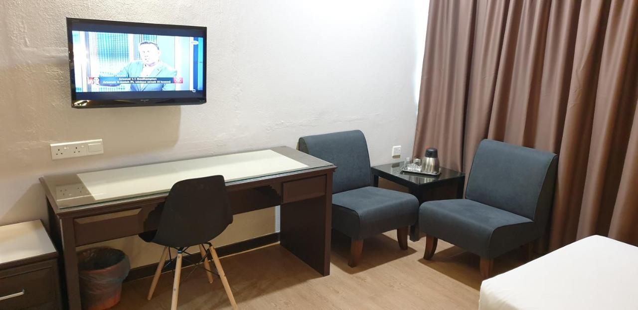 Hotel Samila Алор Сетар Екстериор снимка